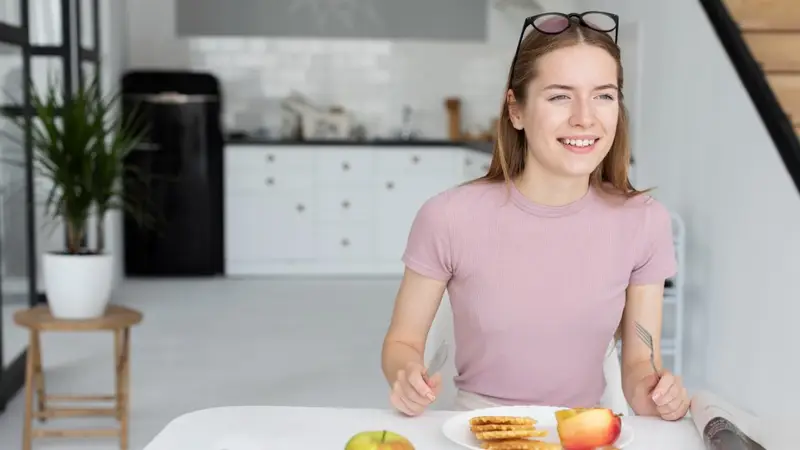 10 Daily Habits Practiced by Happy People