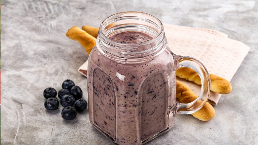 I Added Prunes to My Diet for 14 Days—Here’s How My Body Reacted 3 Smoothie Add-Ins