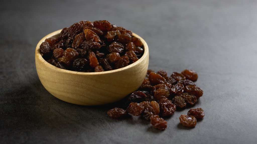 I Ate Raisins Every Day for 2 Weeks—Here’s What Happened 2 Raisins