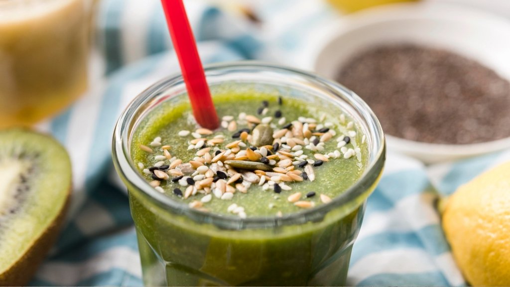 7 Blueberry & Banana Smoothies to Boost Your Day 2 Classic Green Power Smoothie