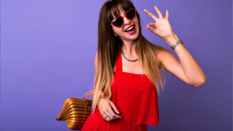 Zodiac Signs That Love Giving Gifts to Friends